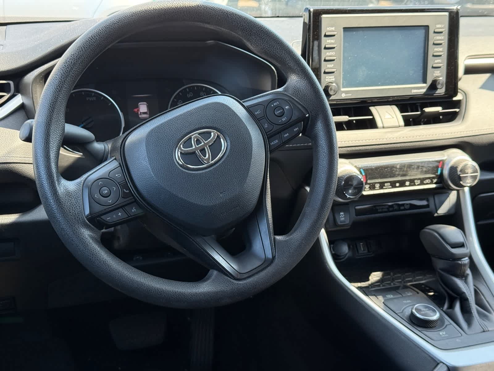 Thumbnail: 2021 Toyota RAV4 - 11