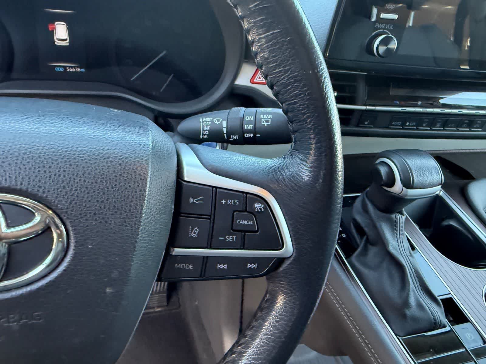 Thumbnail: 2024 Toyota Sienna - 18