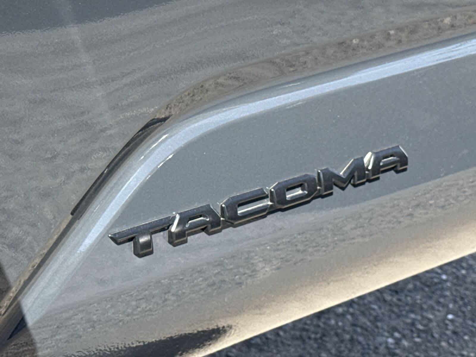 Thumbnail: 2025 Toyota Tacoma - 32