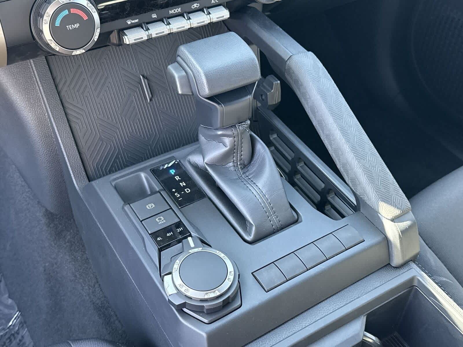 Thumbnail: 2025 Toyota Tacoma - 25