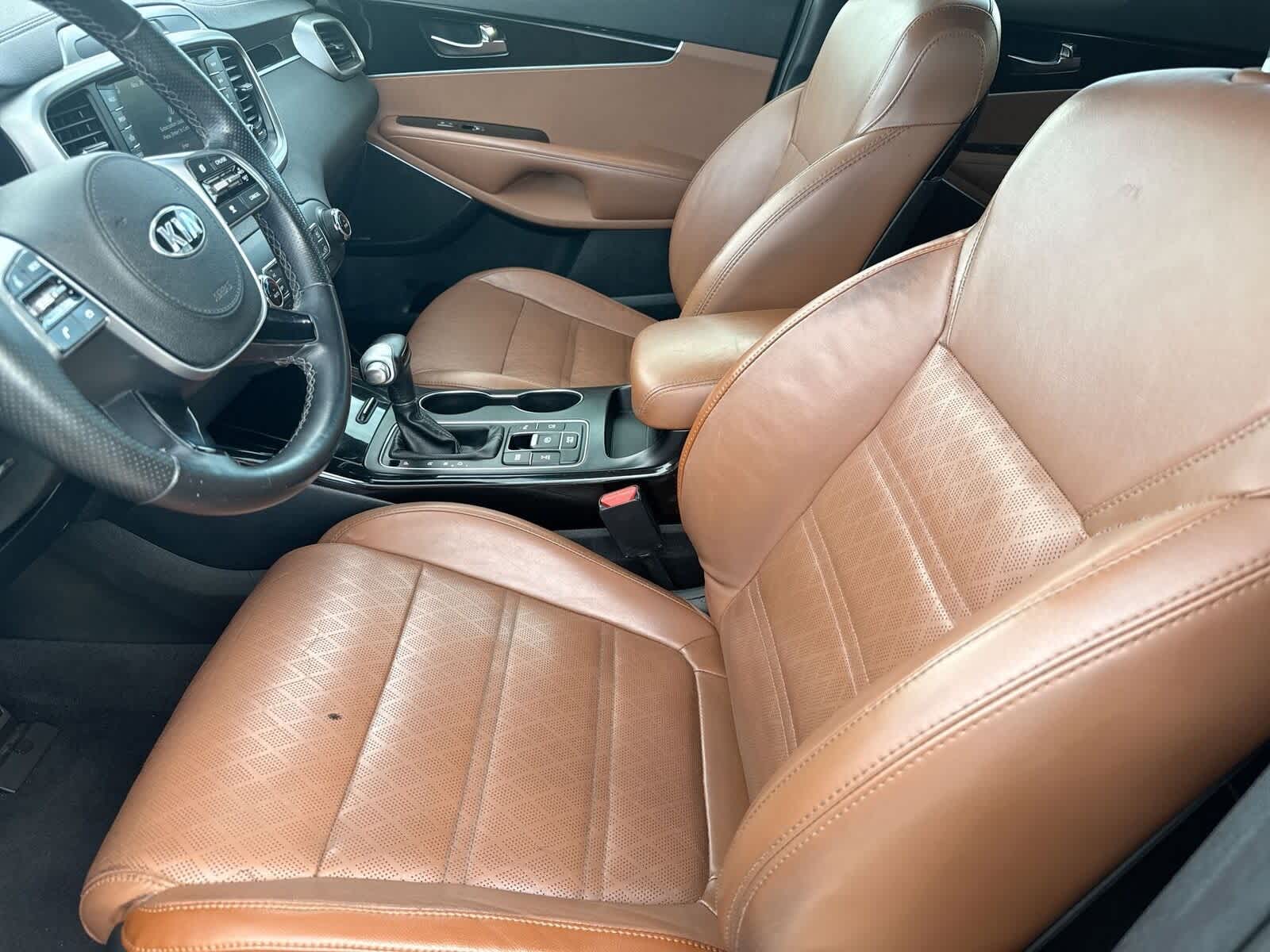 Thumbnail: 2019 Kia Sorento - 17