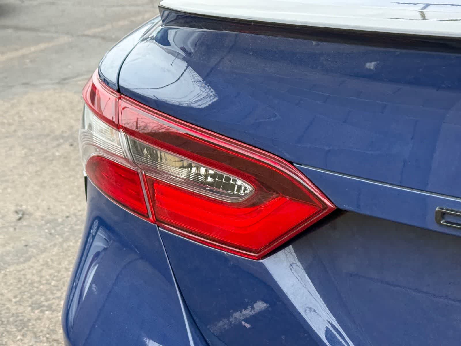 Thumbnail: 2023 Toyota Camry - 10