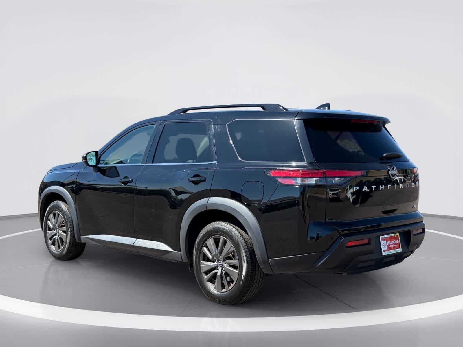 Thumbnail: 2023 Nissan Pathfinder - 4
