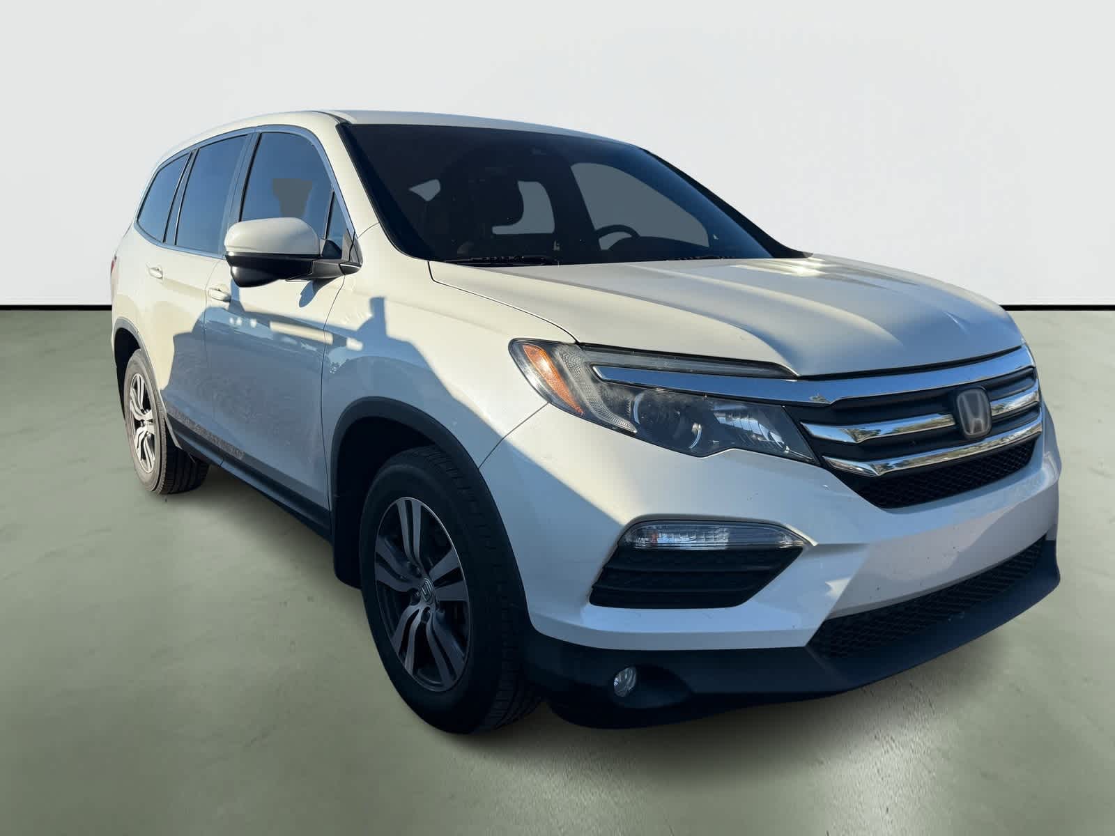 Thumbnail: 2016 Honda Pilot - 5