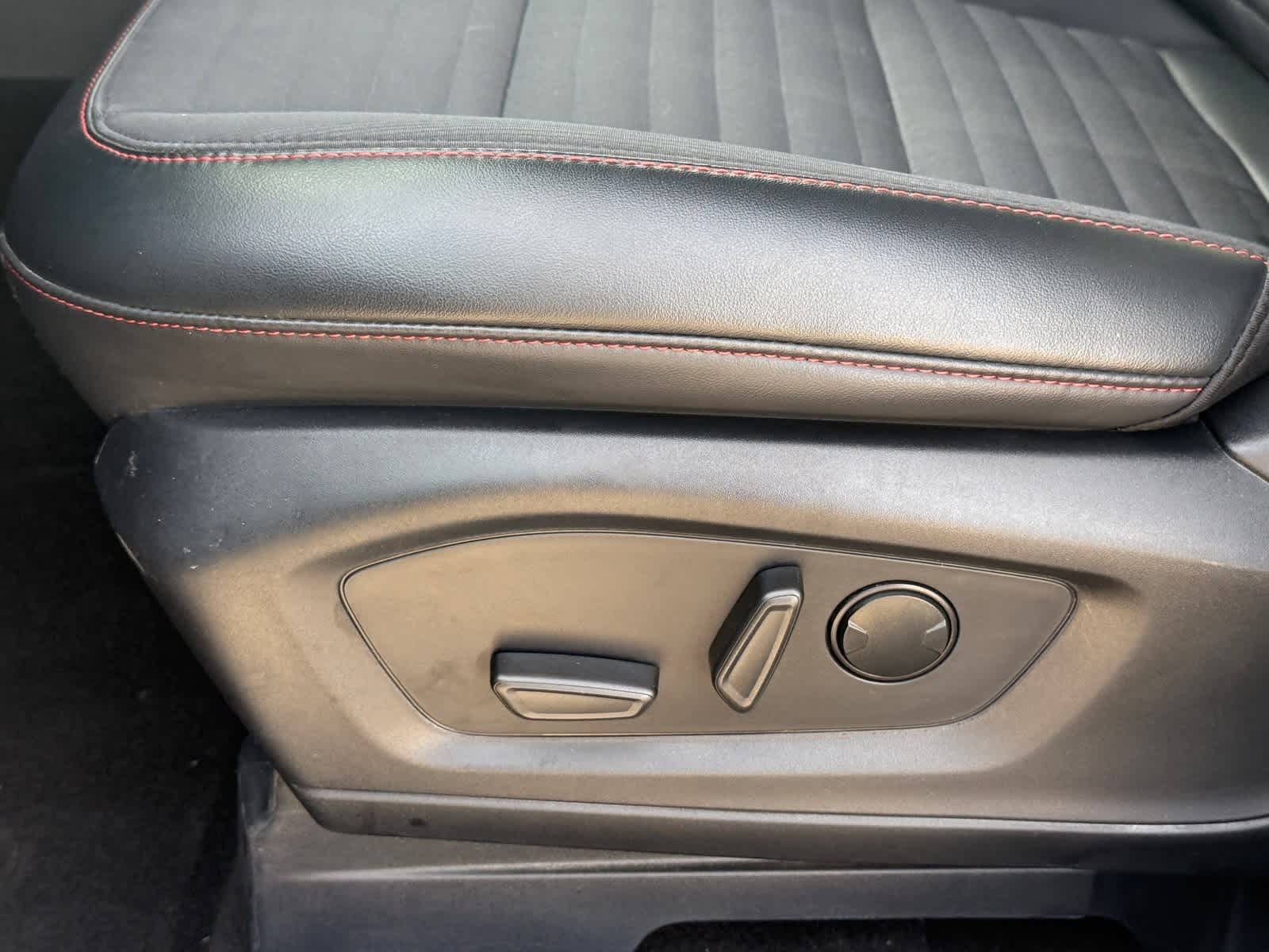 Thumbnail: 2025 Ford Explorer - 15