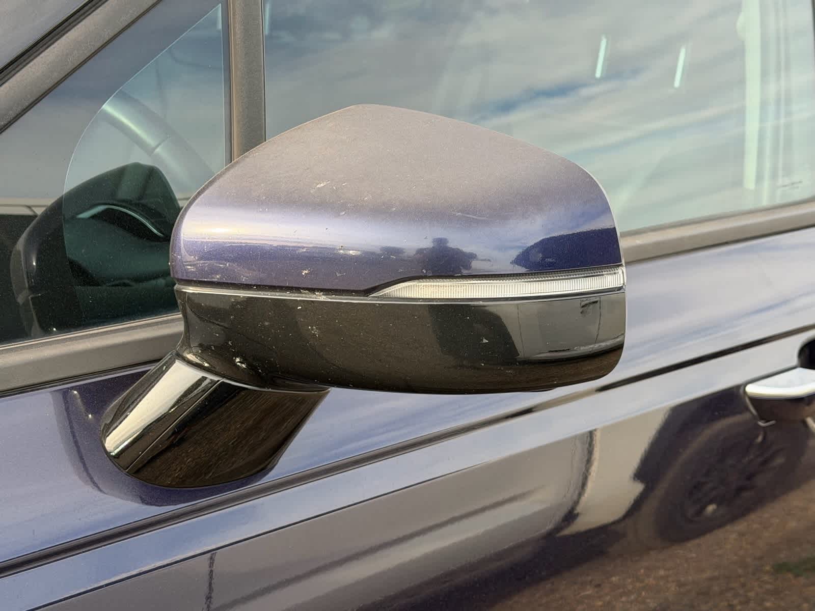 Thumbnail: 2022 Kia Carnival - 14