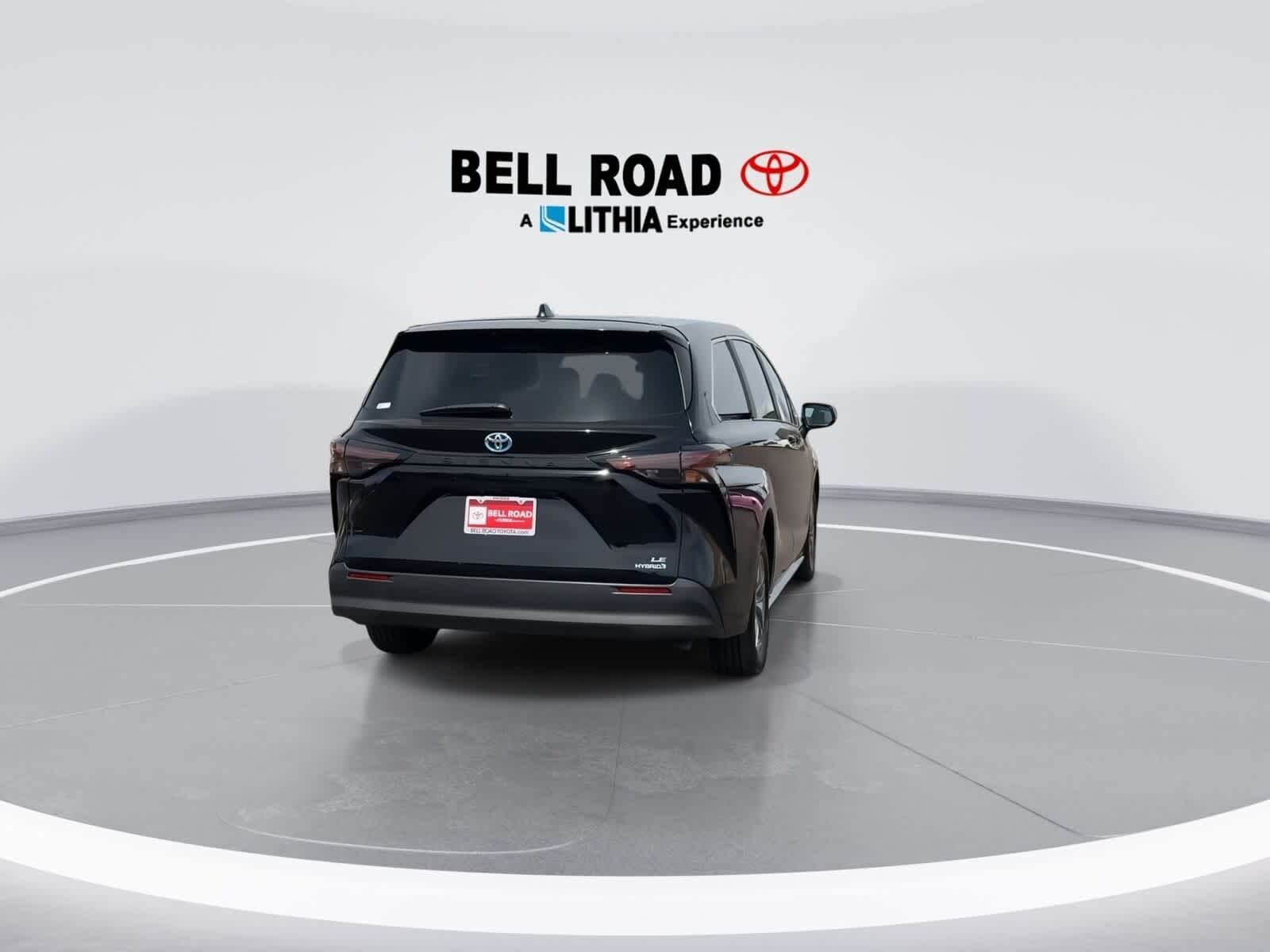 2024 Toyota Sienna LE 7
