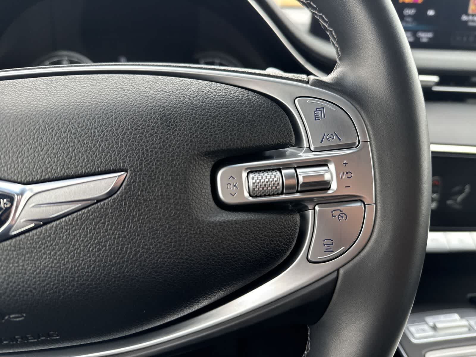 Thumbnail: 2025 Genesis GV70 - 29