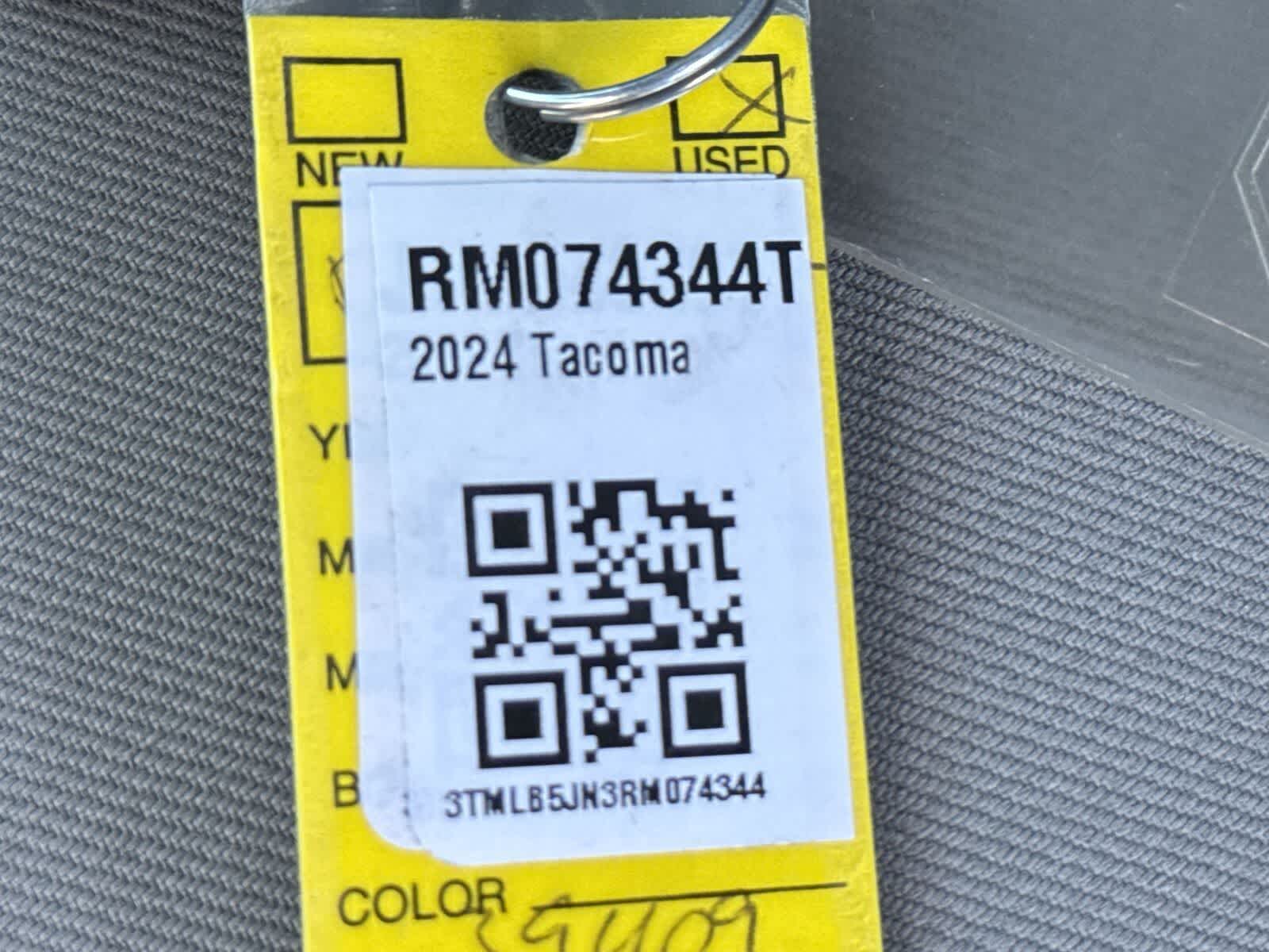 Thumbnail: 2024 Toyota Tacoma - 36