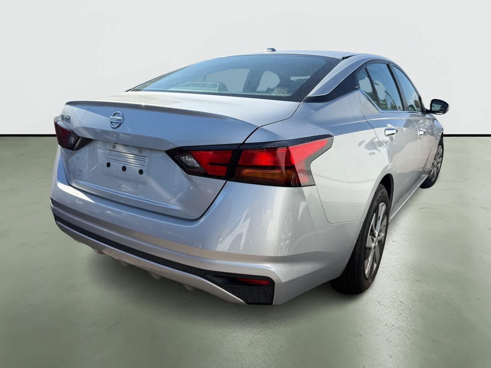 Thumbnail: 2020 Nissan Altima - 4