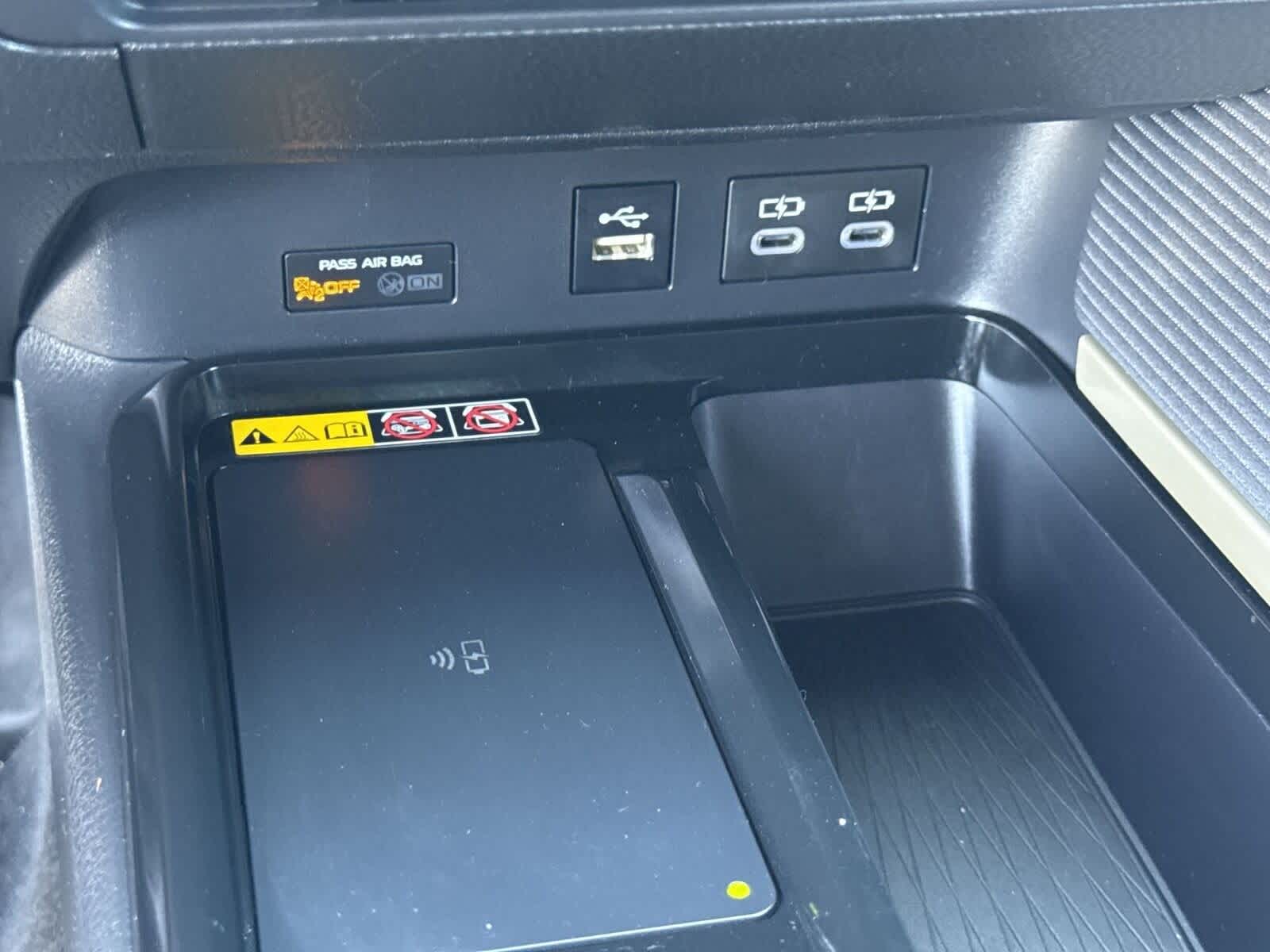 2025 Toyota Camry SE 23