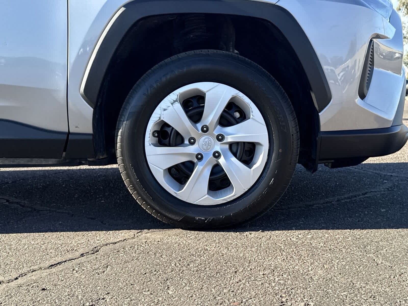 Thumbnail: 2024 Toyota RAV4 - 10