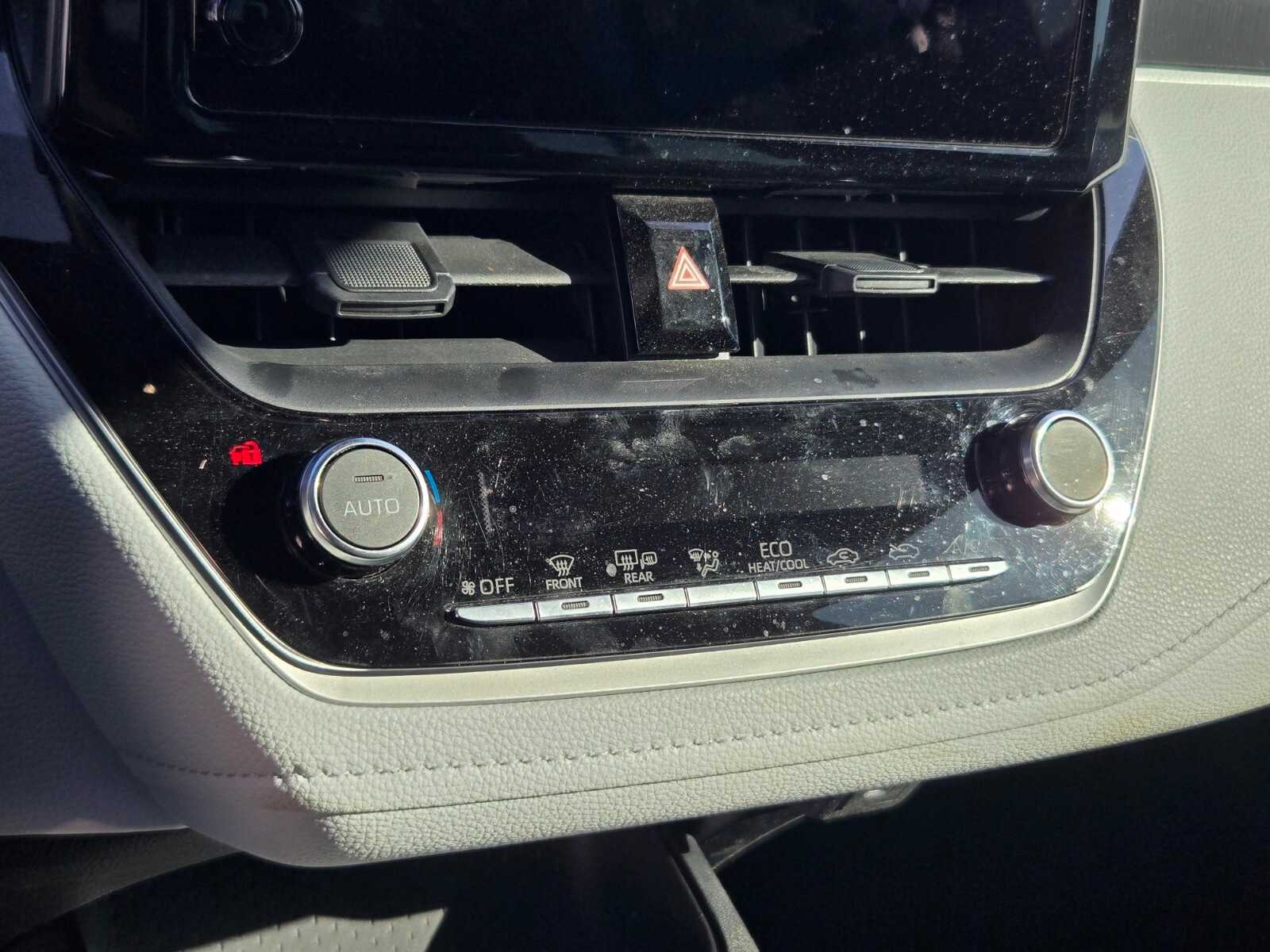 Thumbnail: 2024 Toyota Corolla - 9