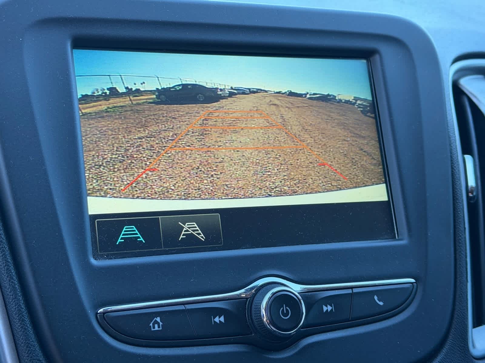 Thumbnail: 2018 Chevrolet Malibu - 12