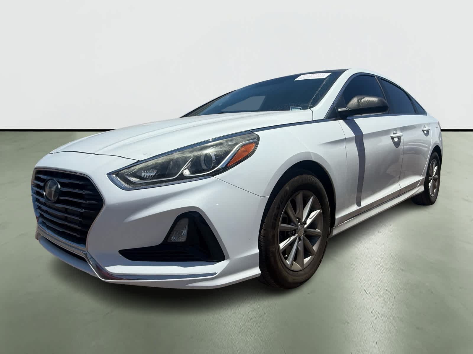 Thumbnail: 2018 Hyundai Sonata - 2