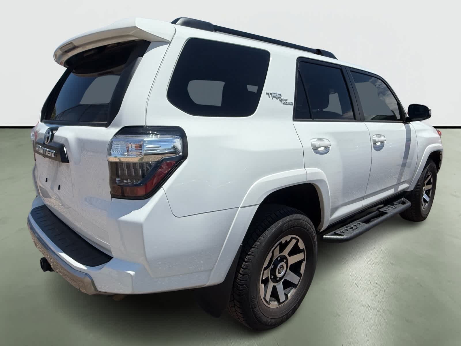 Thumbnail: 2023 Toyota 4Runner - 4