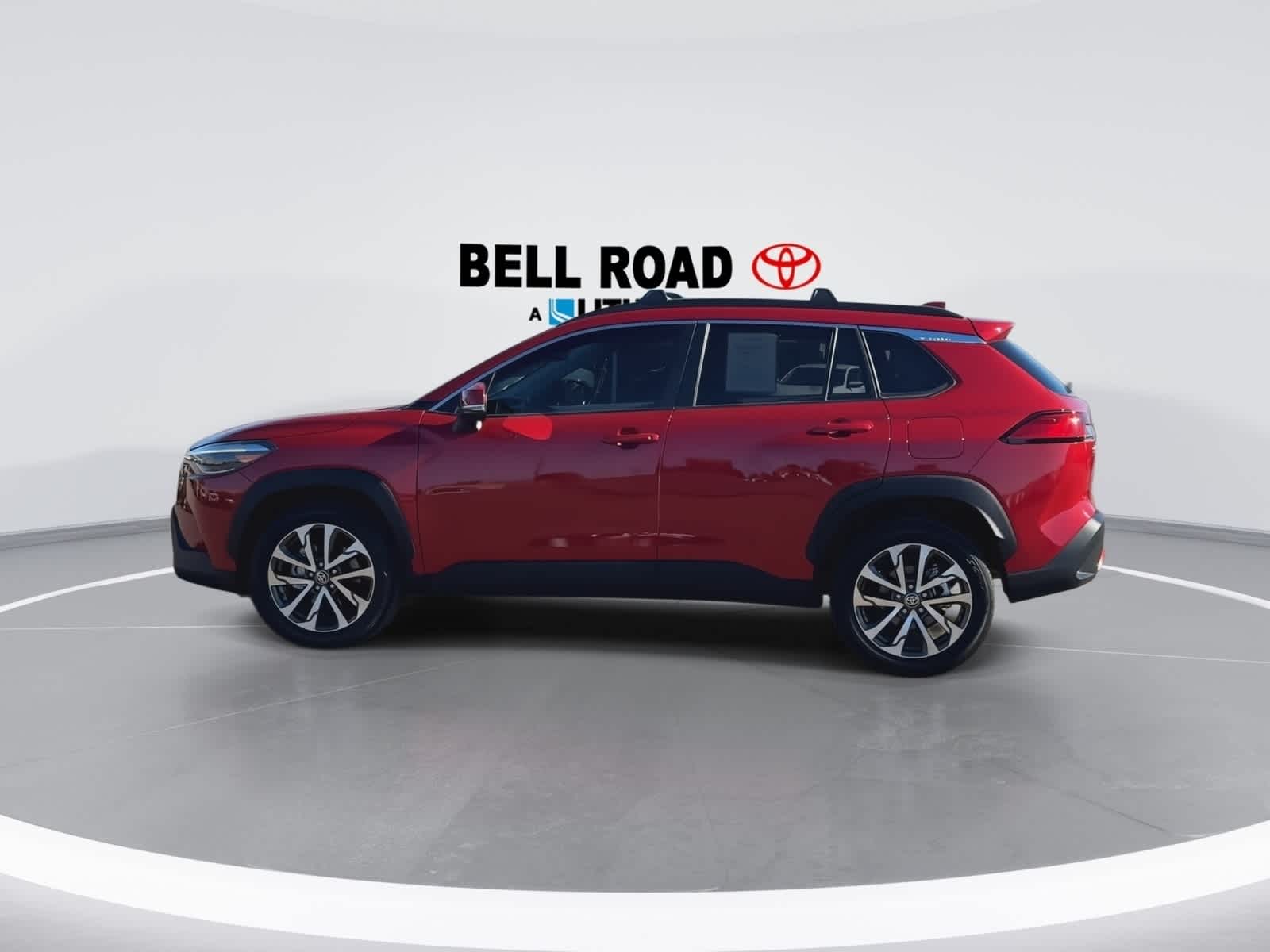 Thumbnail: 2023 Toyota Corolla Cross - 5