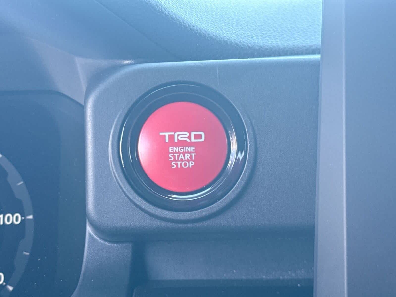 Thumbnail: 2025 Toyota Tacoma - 25