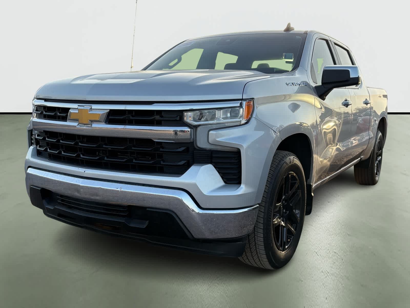 Thumbnail: 2022 Chevrolet Silverado 1500 - 2