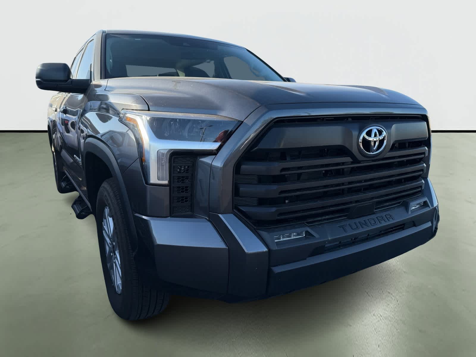 Thumbnail: 2024 Toyota Tundra - 5
