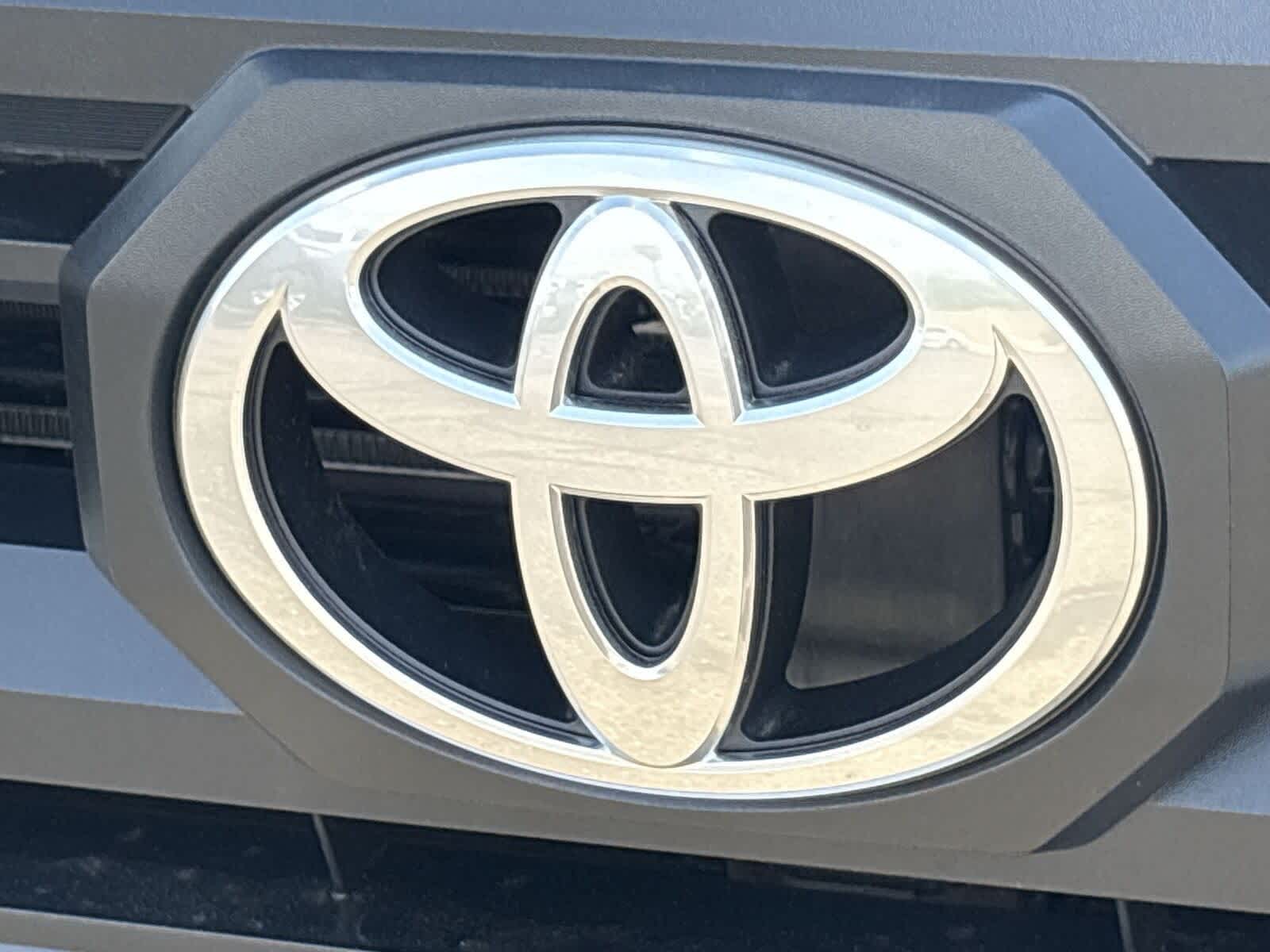 Thumbnail: 2025 Toyota Tacoma - 33