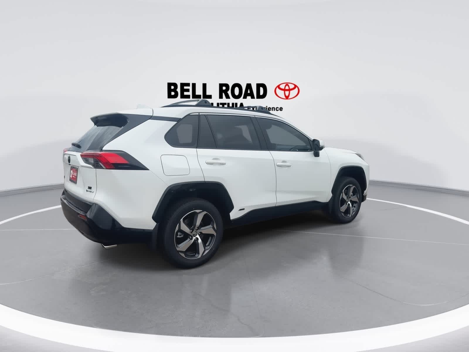 Thumbnail: 2025 Toyota RAV4 - 8