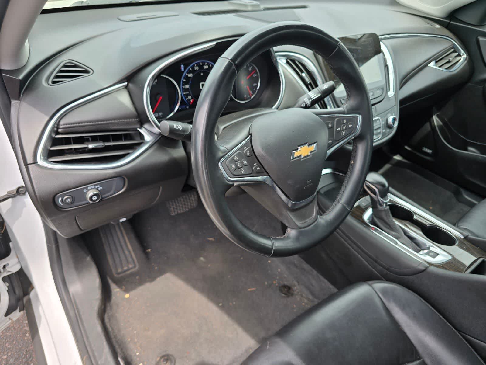 Thumbnail: 2024 Chevrolet Malibu - 12