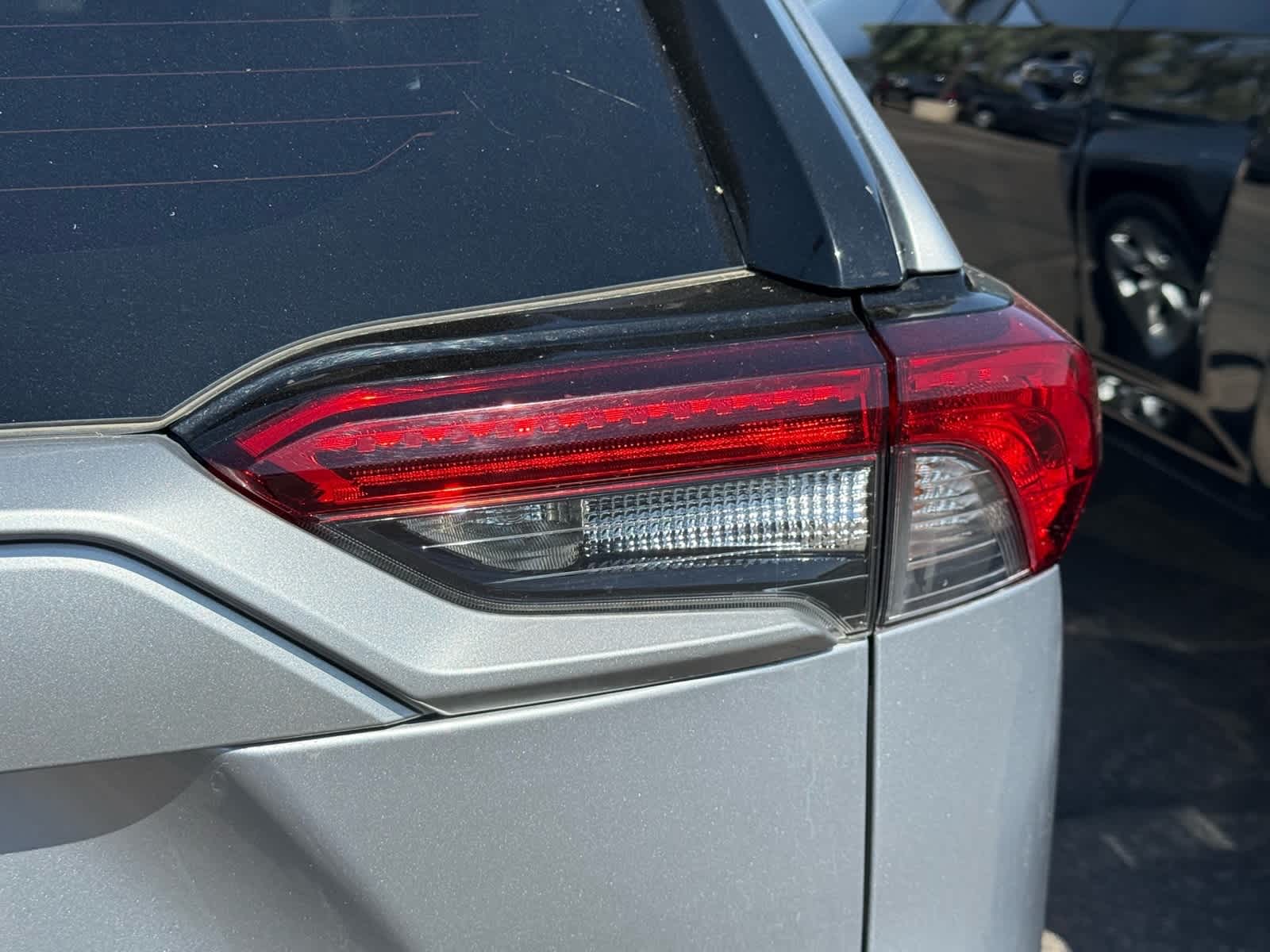 Thumbnail: 2021 Toyota RAV4 - 17