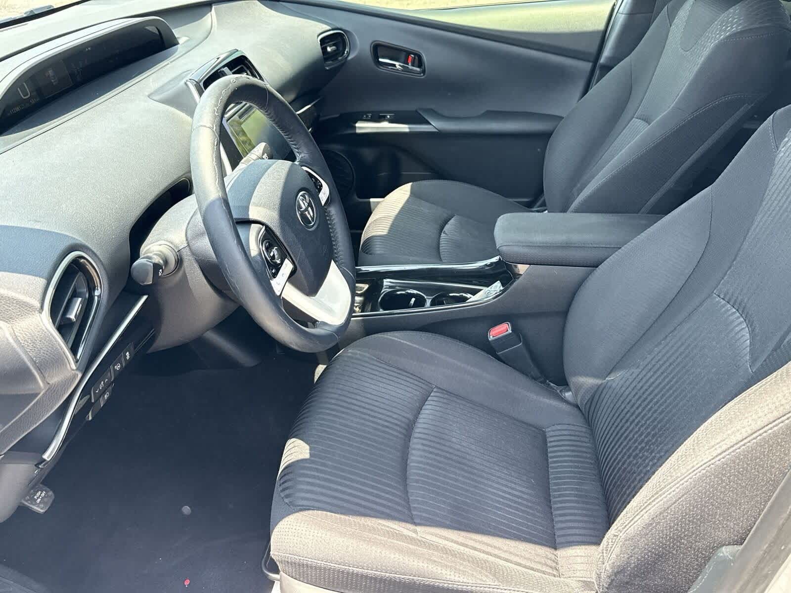 Thumbnail: 2017 Toyota Prius - 17