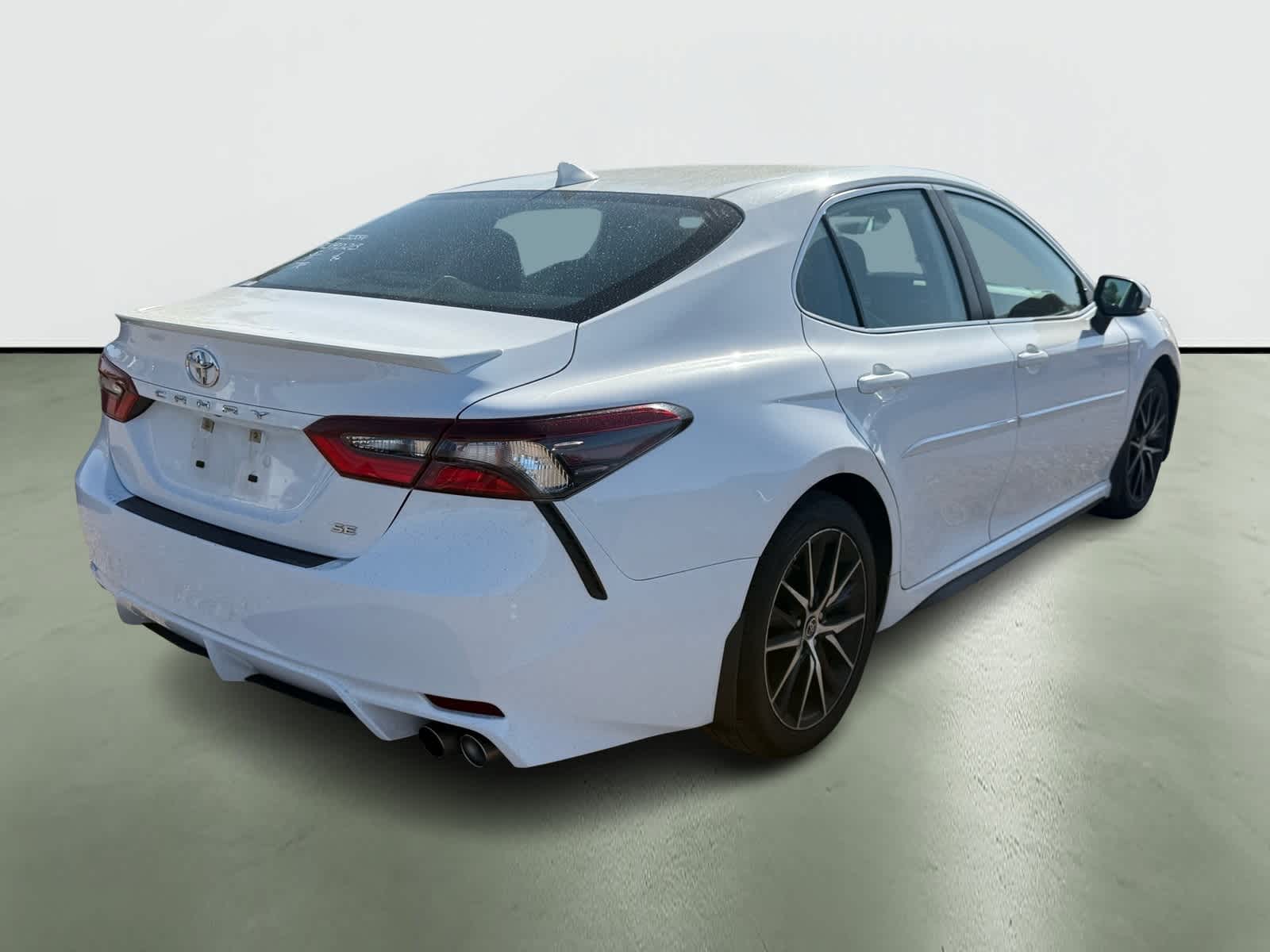 2023 Toyota Camry SE 4