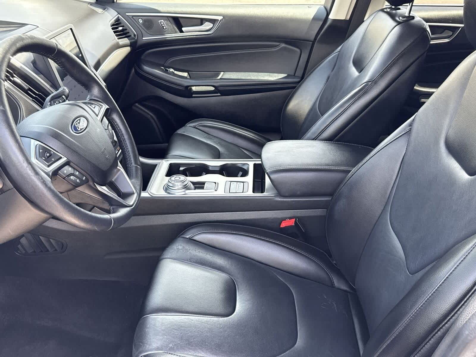 Thumbnail: 2022 Ford Edge - 17