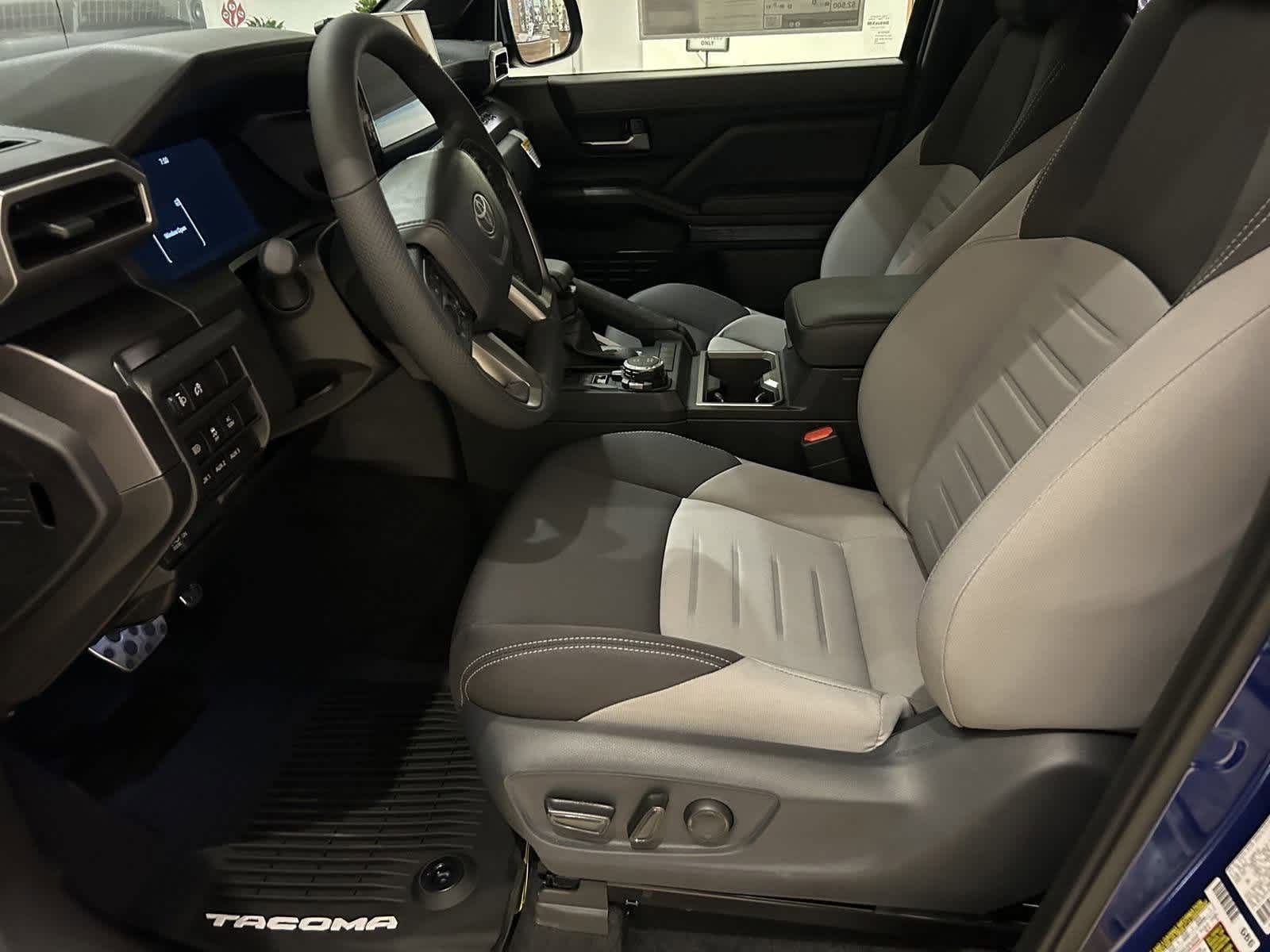 Thumbnail: 2025 Toyota Tacoma - 14