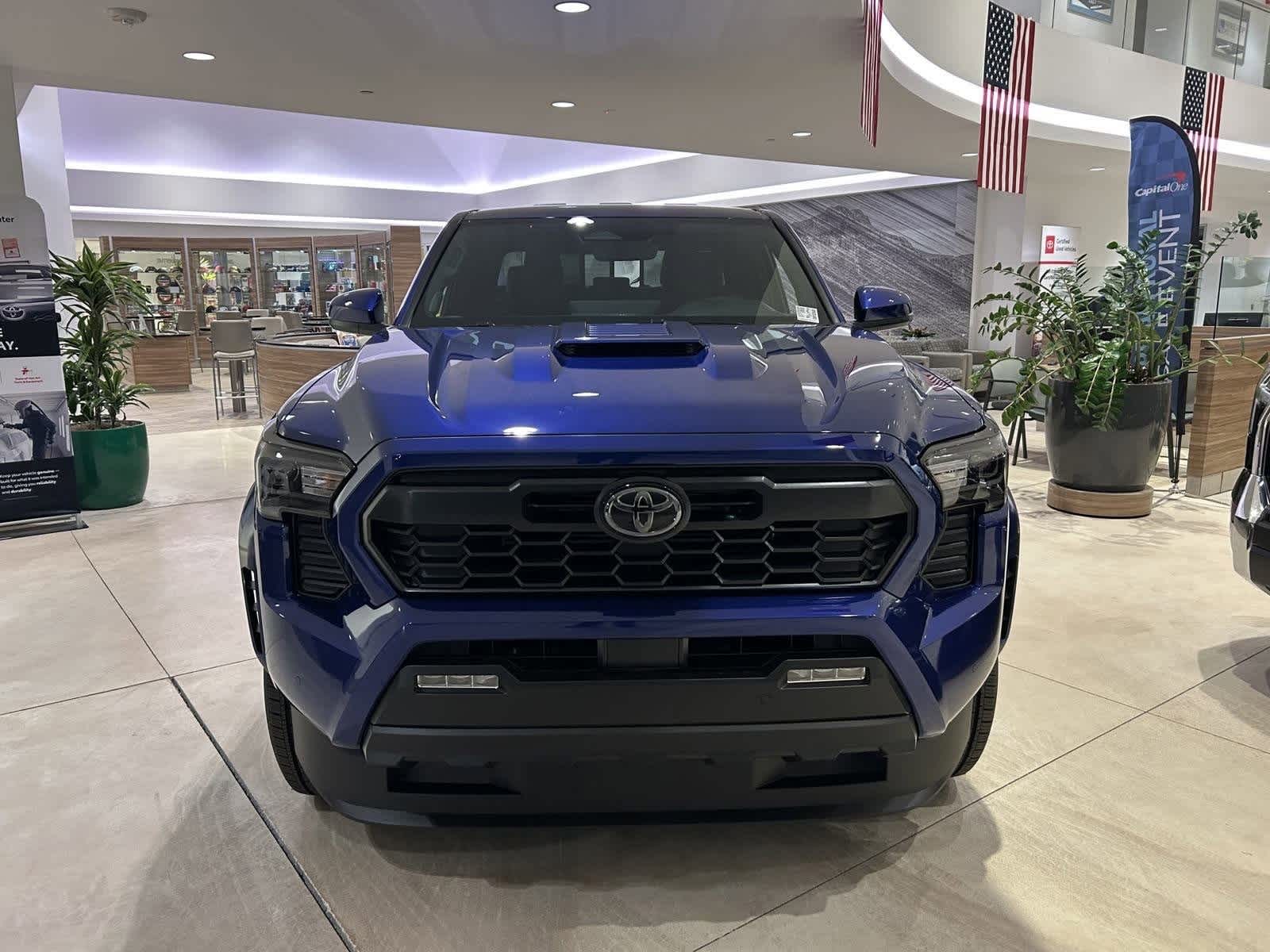 Thumbnail: 2025 Toyota Tacoma - 9