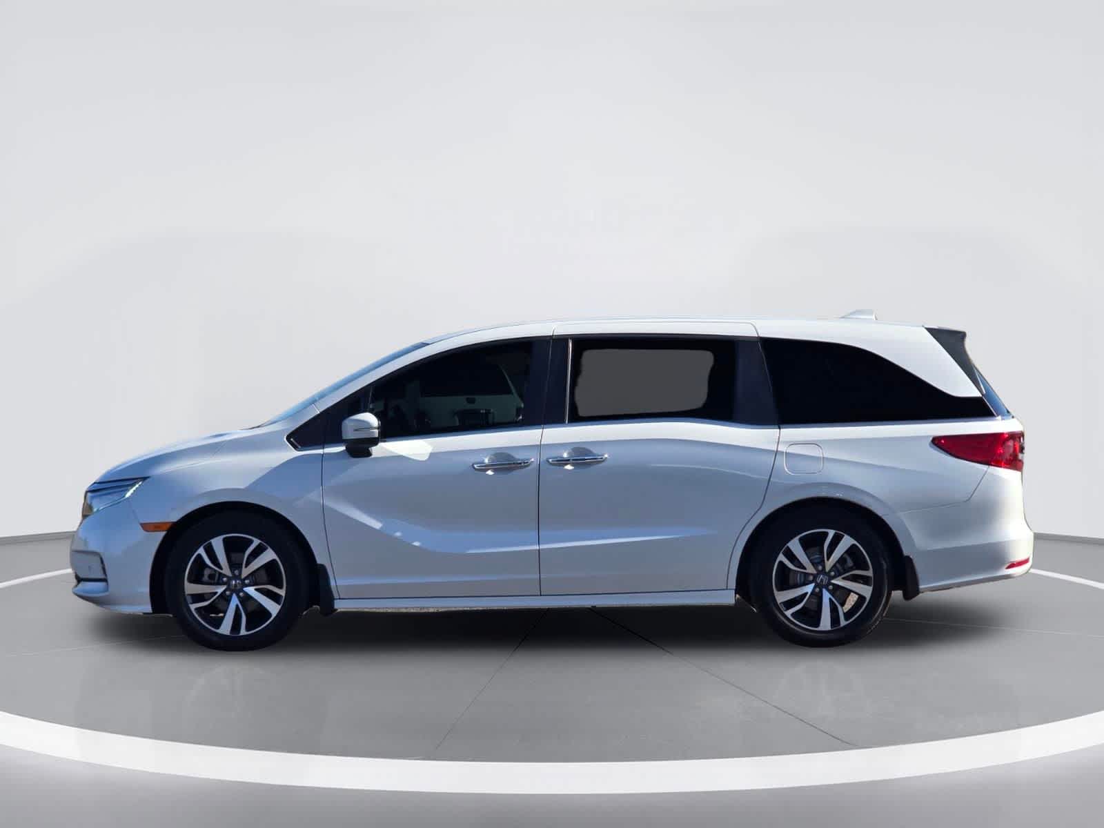 Thumbnail: 2022 Honda Odyssey - 3