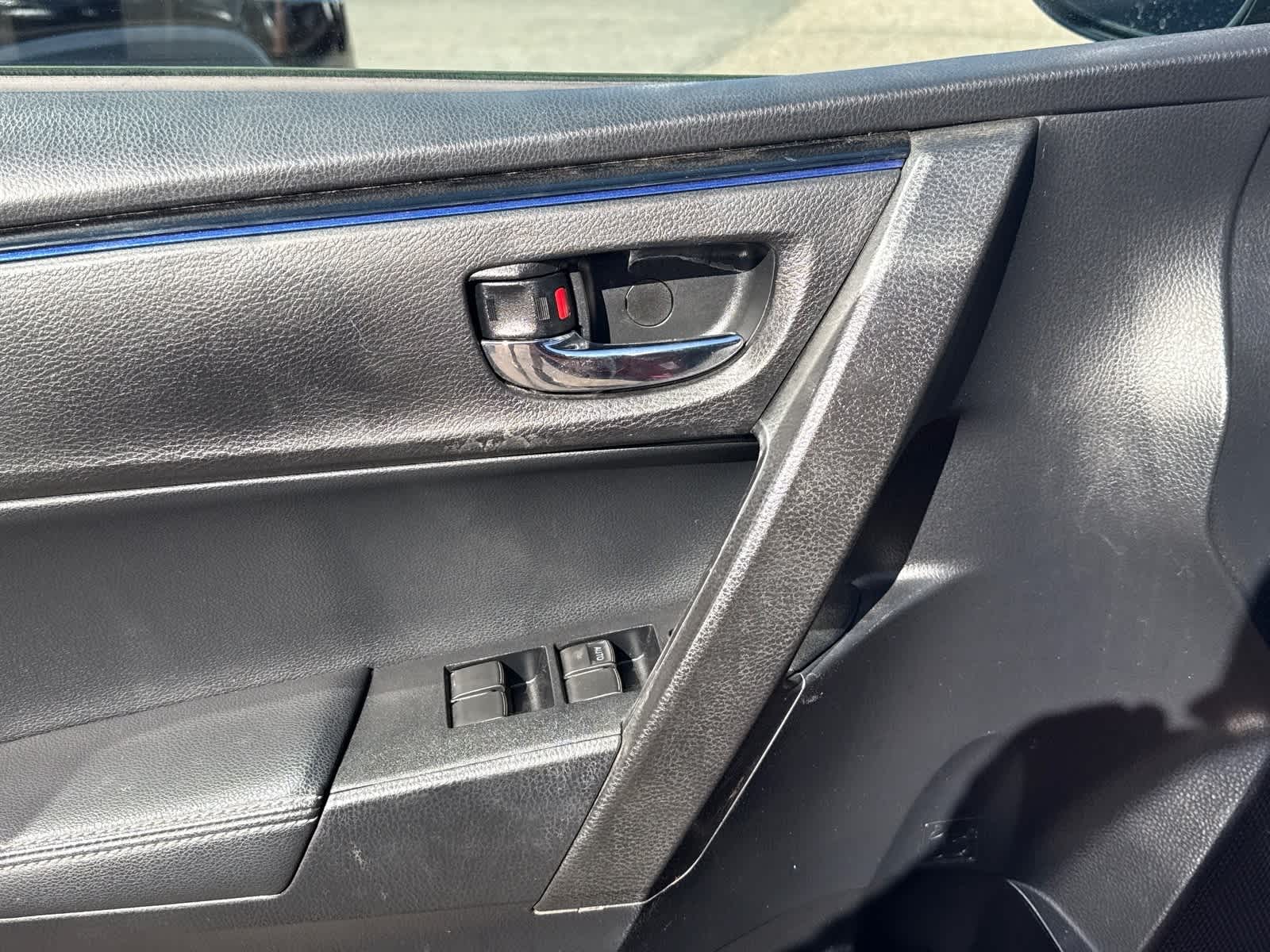 Thumbnail: 2018 Toyota Corolla - 14