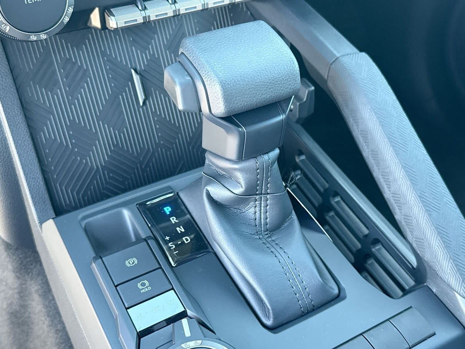 Thumbnail: 2025 Toyota Tacoma - 25