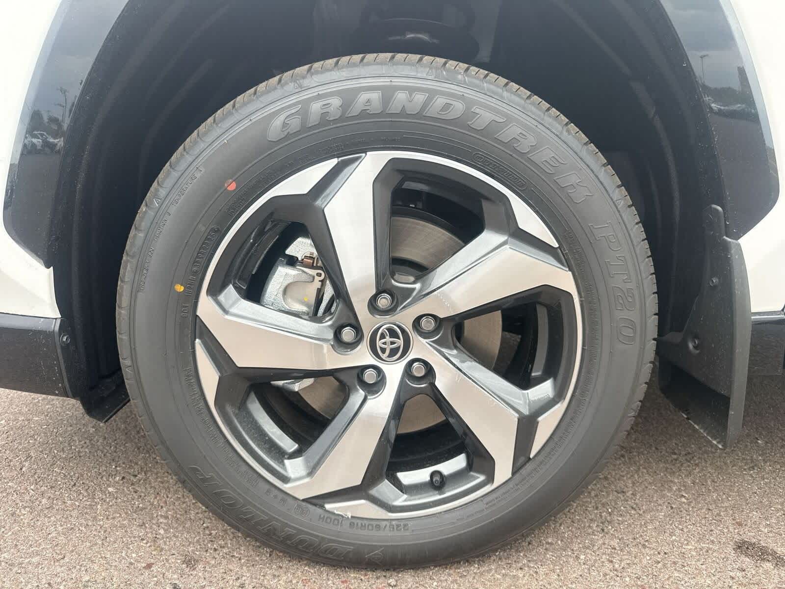 Thumbnail: 2025 Toyota RAV4 - 10