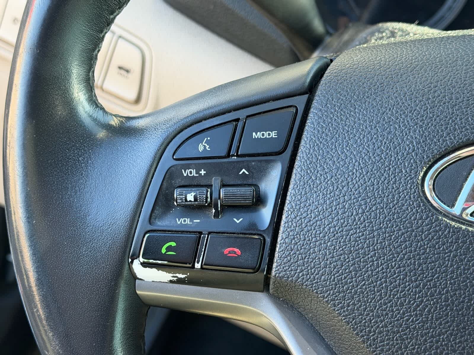 Thumbnail: 2018 Hyundai Tucson - 16