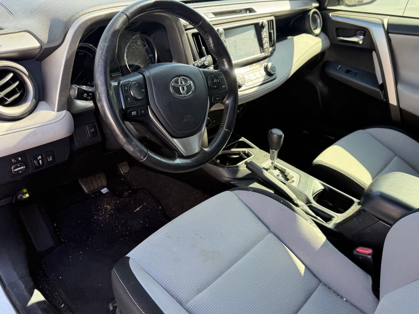 Thumbnail: 2017 Toyota RAV4 - 14