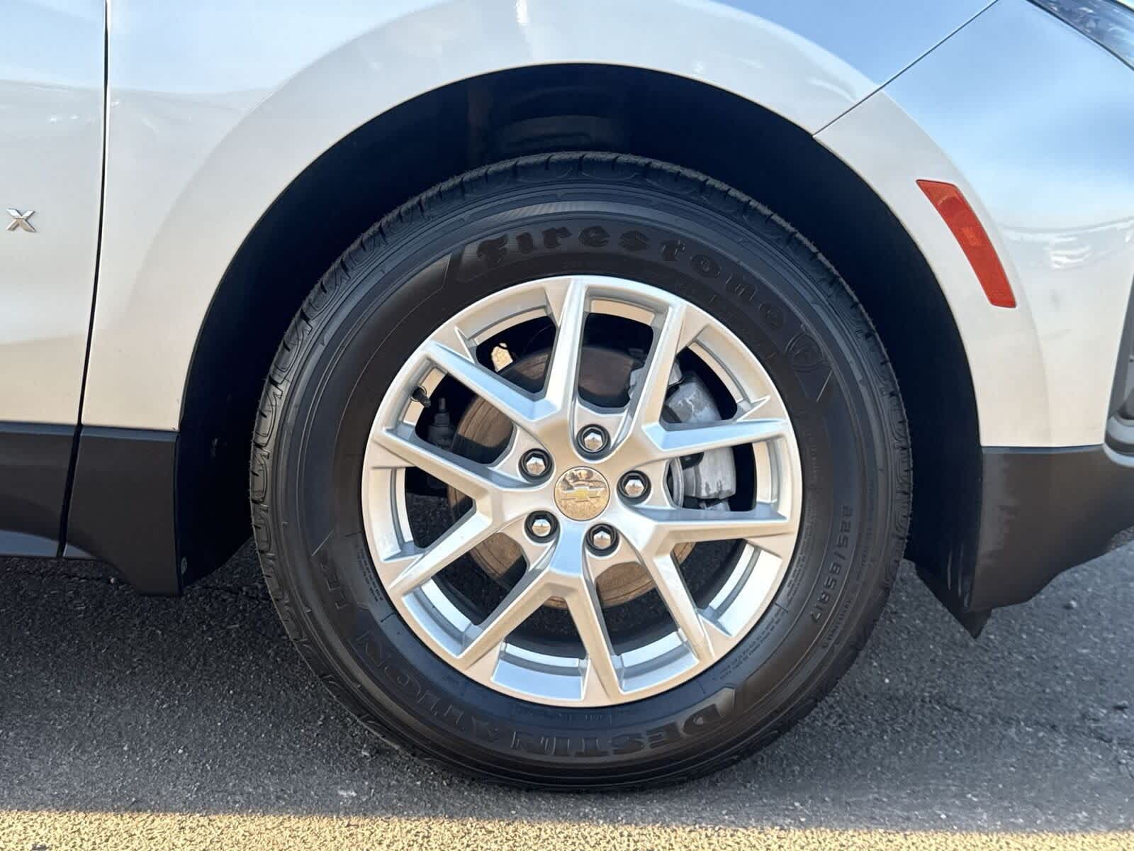 Thumbnail: 2022 Chevrolet Equinox - 10