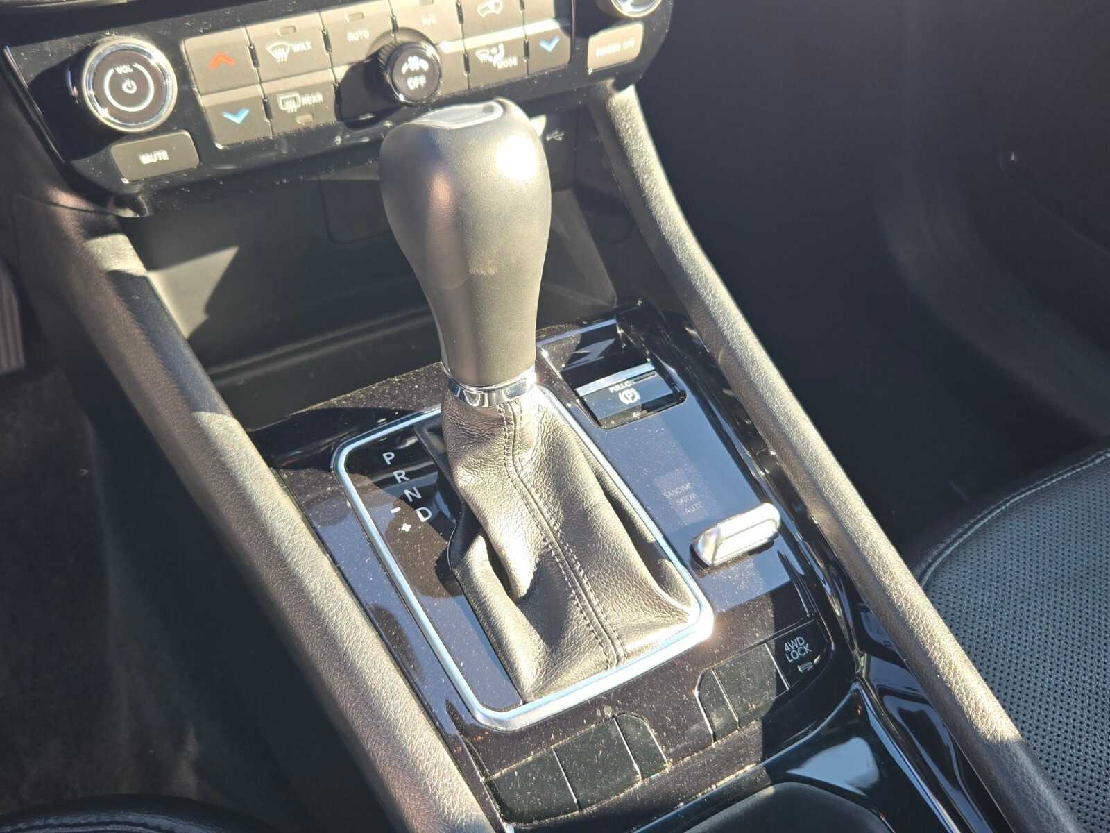 Thumbnail: 2023 Jeep Compass - 12