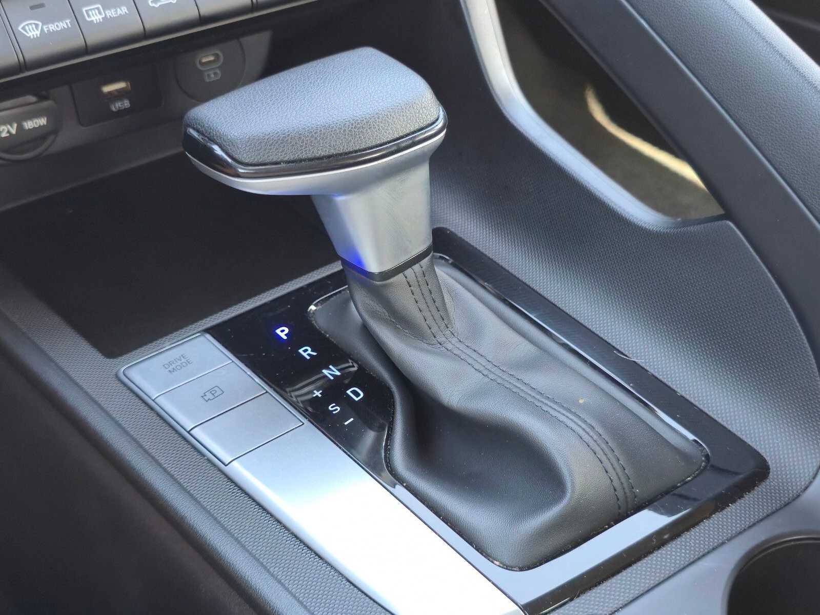 Thumbnail: 2024 Hyundai Elantra - 22