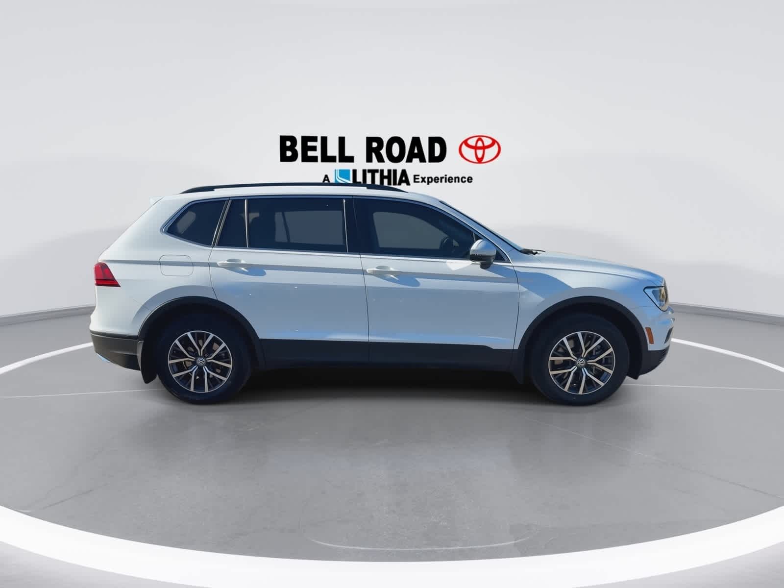 Thumbnail: 2019 Volkswagen Tiguan - 9