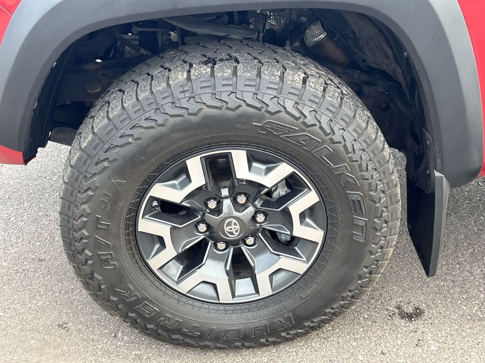 Thumbnail: 2017 Toyota Tacoma - 10