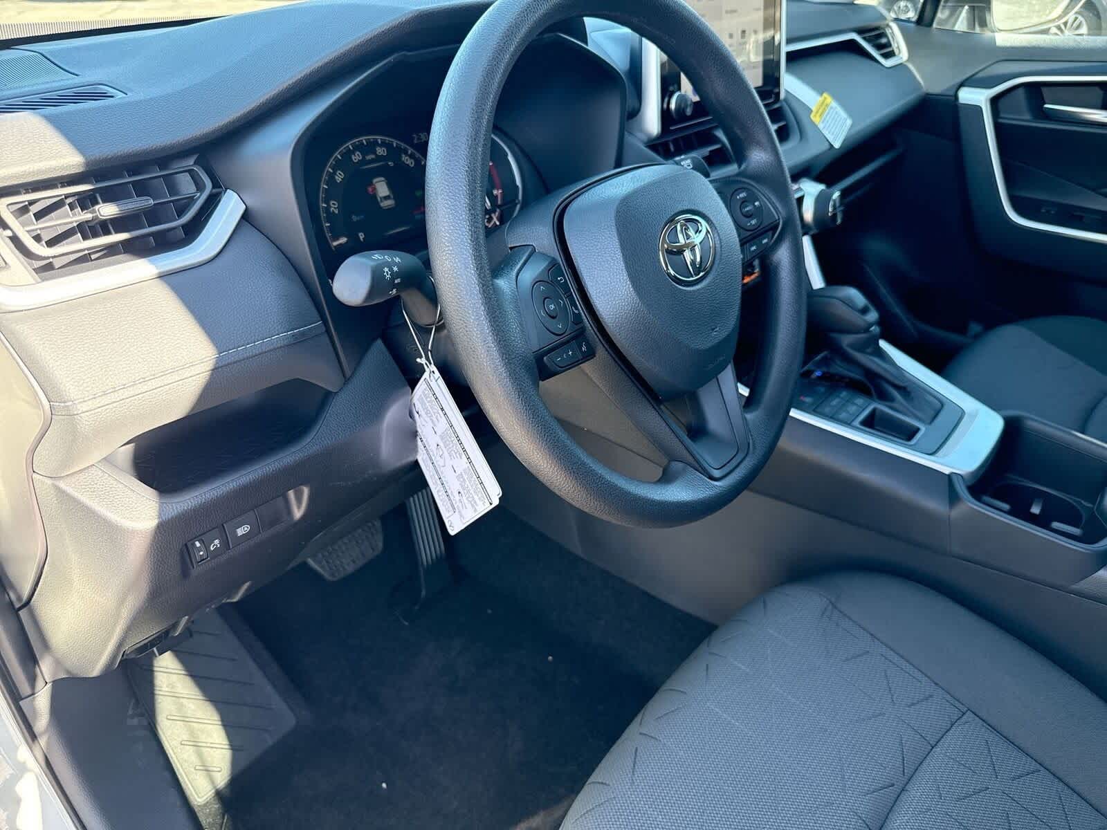 Thumbnail: 2025 Toyota RAV4 - 16