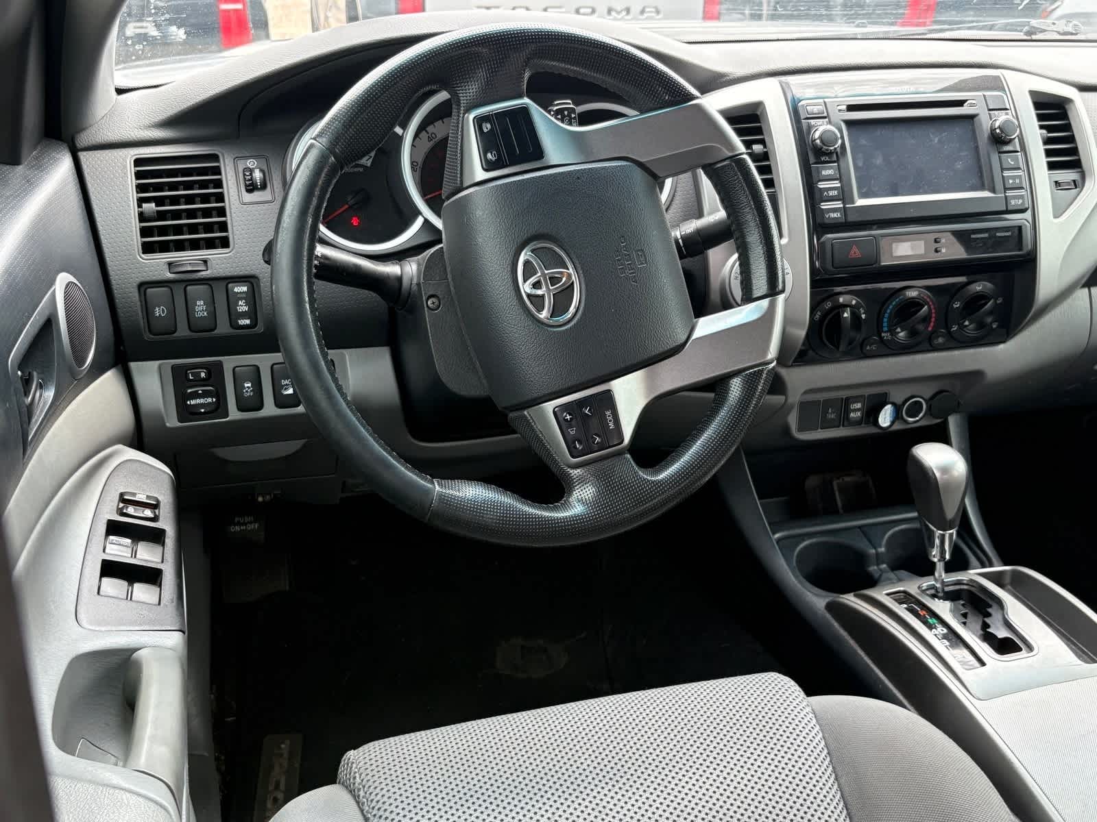 Thumbnail: 2013 Toyota Tacoma - 10