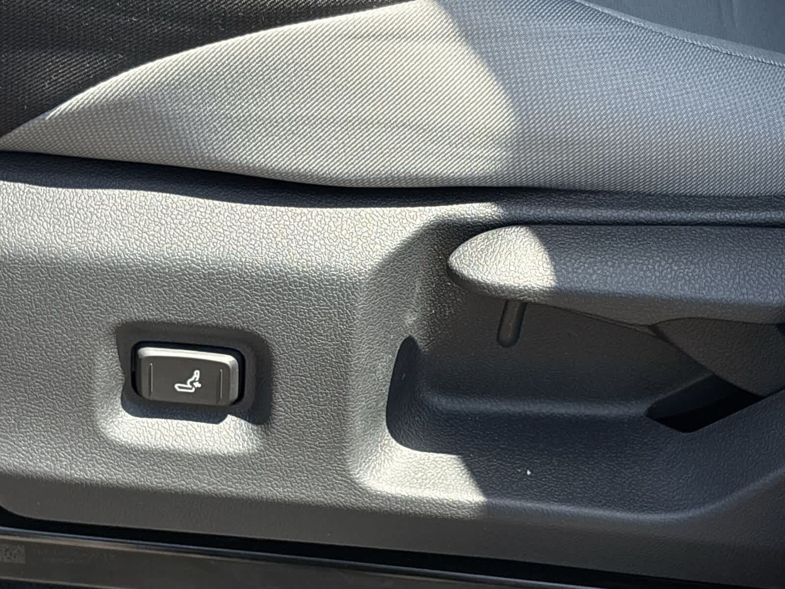 Thumbnail: 2025 Toyota Tacoma - 18