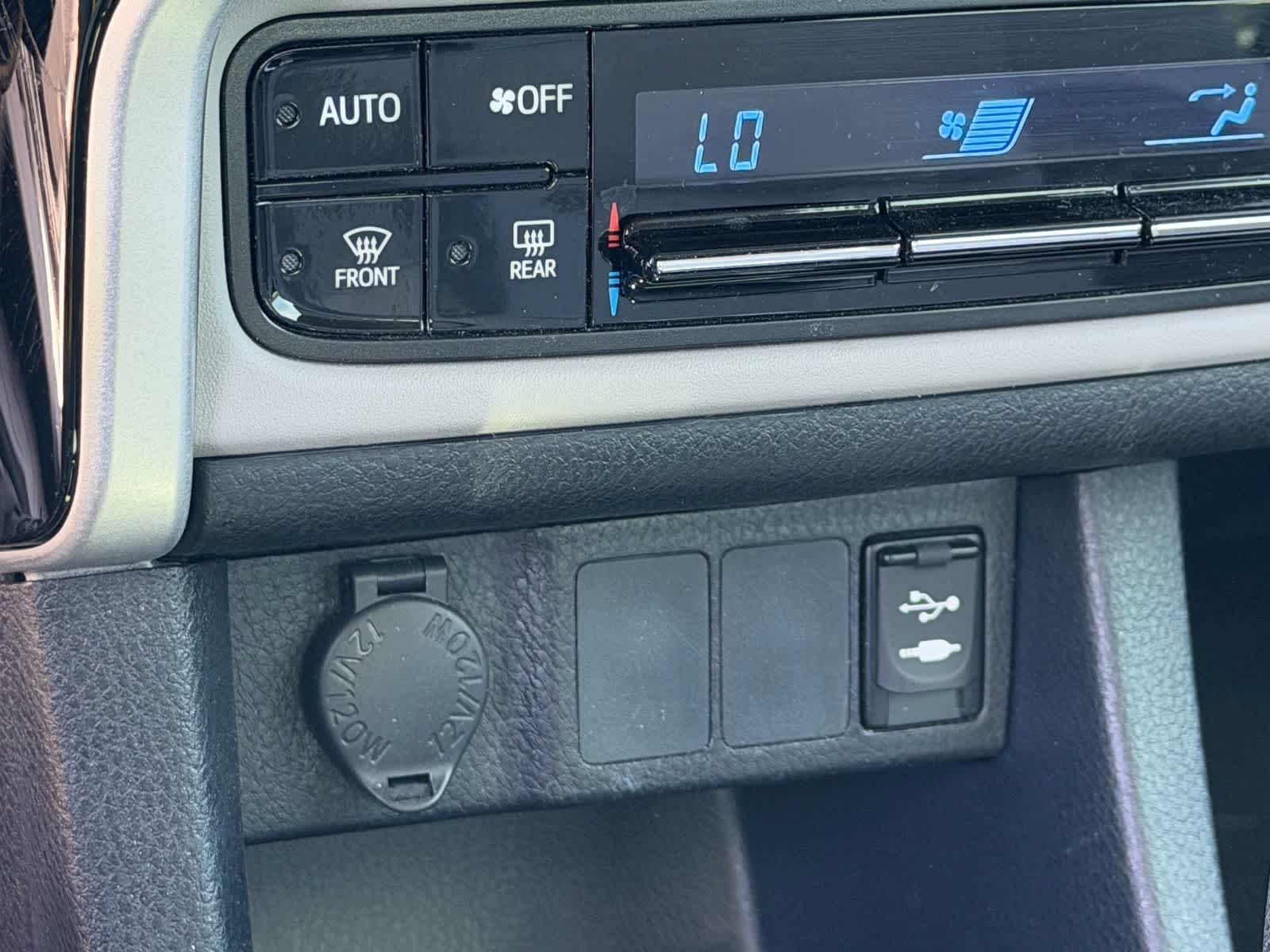 Thumbnail: 2019 Toyota Corolla - 13