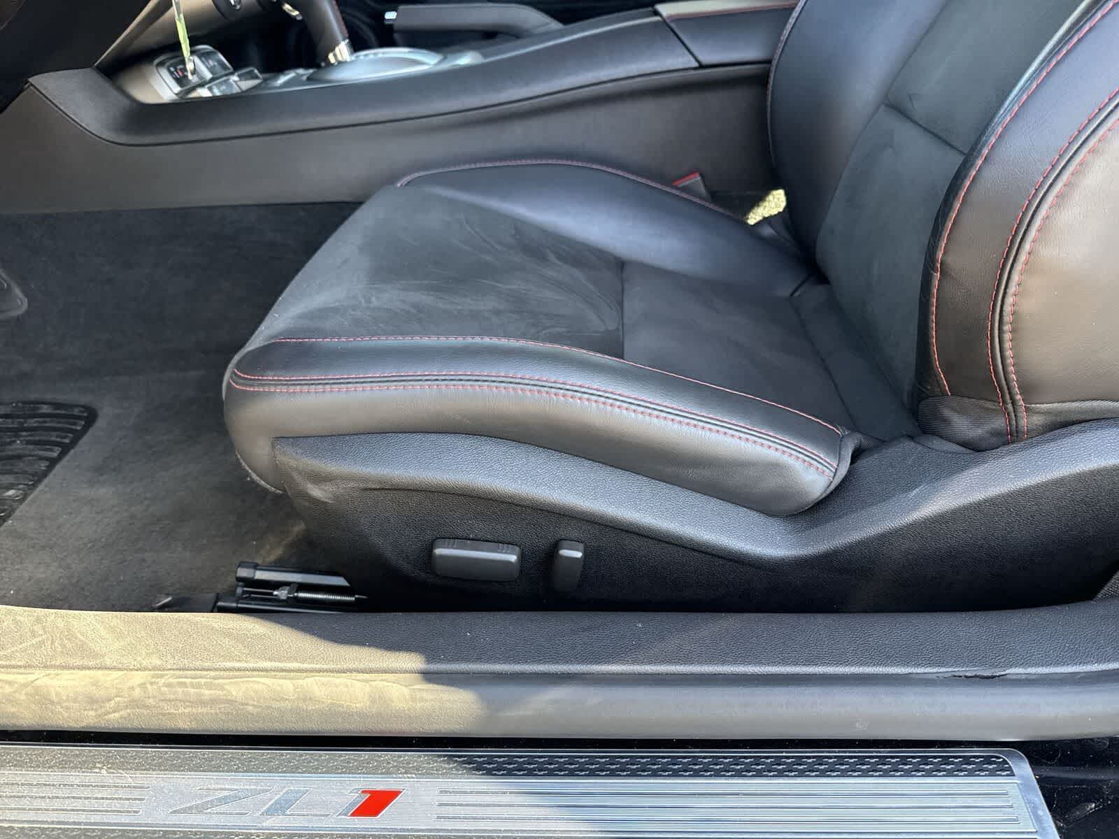 Thumbnail: 2013 Chevrolet Camaro - 19