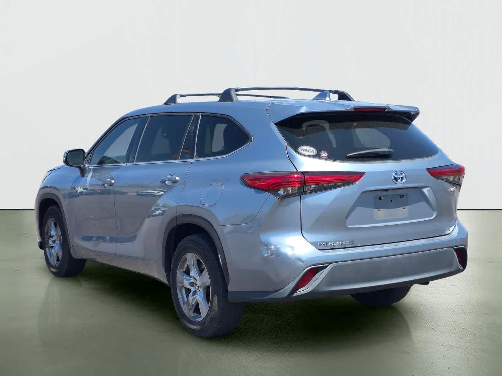 Thumbnail: 2021 Toyota Highlander - 4